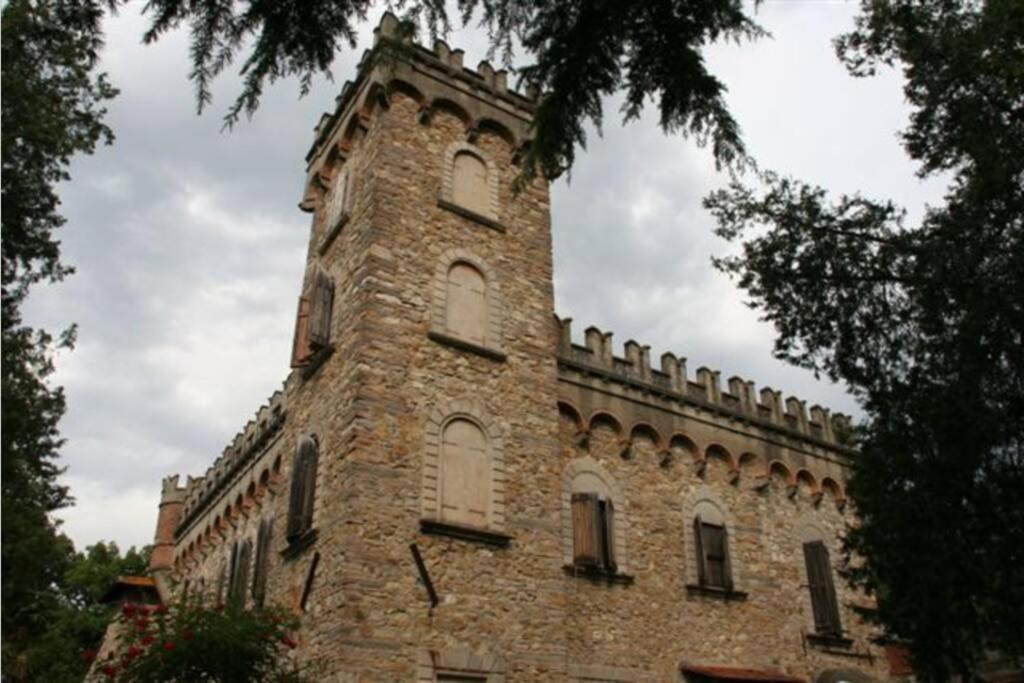 CASA LA TORRE un castello alle porte di Firenze Esterno foto