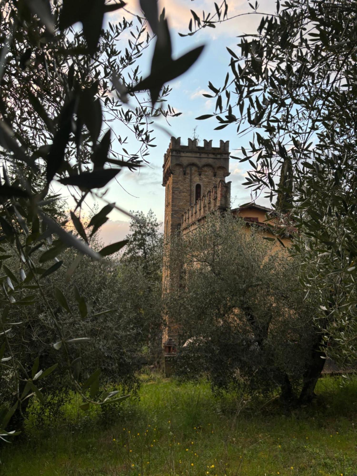 CASA LA TORRE un castello alle porte di Firenze Esterno foto